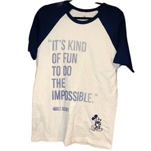 Walt Disney World Parks Mickey Mouse T-Shirt Size Large NWOT 100% Cotton unisex